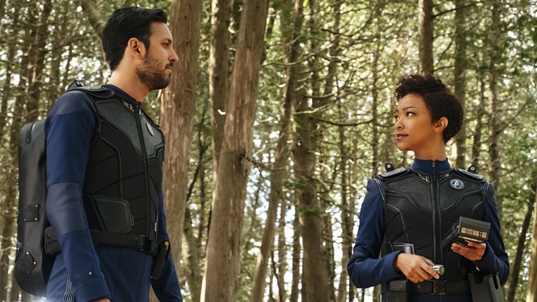 Ash Tyler and Michael Burnham on Pahvo